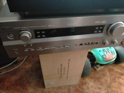 Amplificatore audio/video Yamaha RX-V640RDS - Ottime condizioni - Immagine 1 di 4