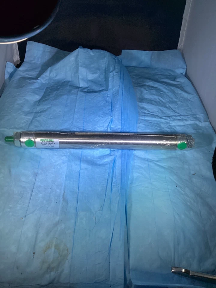 Numatics 1062D4-08A cylinder  1-1/16 x 8.000 in OA6A-849174-5 New Made in USA - Image 1 of 4