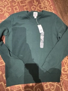 GAP Boys Green Long Sleeve Sweater Size 12 NWT - Picture 1 of 3