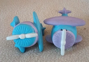 Blue And Purple Airplane Salt And Pepper Shakers - Picture 1 of 6