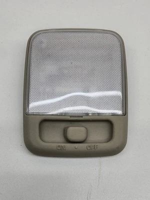 Nissan Sentra 2007-2012 mapa superior trasero domo luz beige OEM 8056AET000 Foto 1 de 4