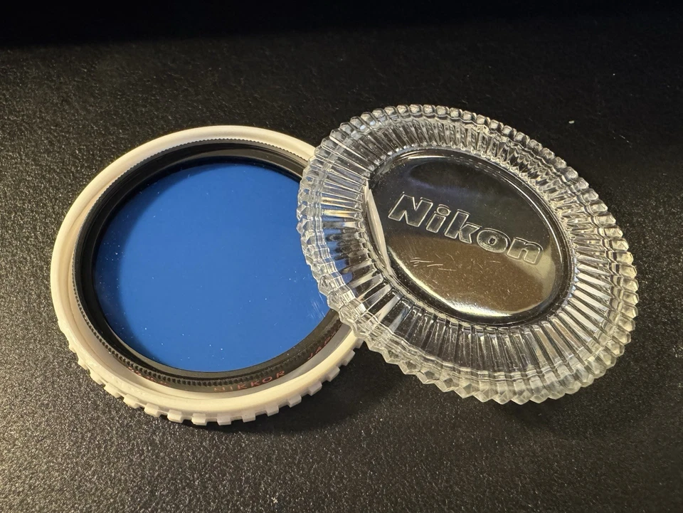 Nikon Nikkor B12 Glass Filter in Original Case - 52mm for less red Cooling - Image 1 of 1