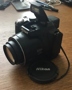 Nikon Coolpix P 90   Digitalkamera 24 Fach Zoom - Bild 1 von 5