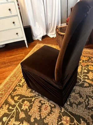 Juego de 4 fundas protectoras elásticas para sillas de comedor Parson Foto 1 de 4