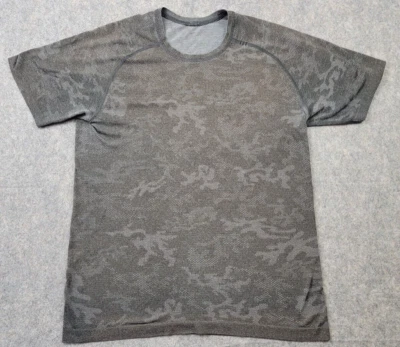 Camisa Lululemon Para Hombre Mediana Marrón Camuflada Manga Corta Elastizada Tu Cabeza Atletismo Foto 1 de 4
