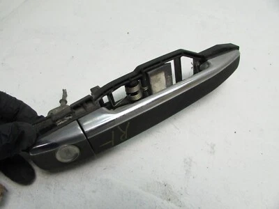 Manija de puerta C230 1997 Mercedes Benz lado derecho pasajero delantero abridor exterior OEM Foto 1 de 4