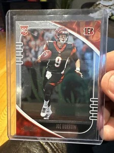 2020 Absolute Football Joe Burrow #158 RC - Picture 1 of 2