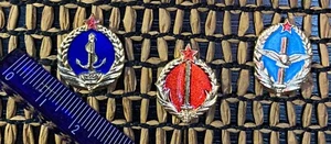 Yugoslav school of operatives 3 kinds of army pins miniatures 1. Yugoslavia - Picture 1 of 5