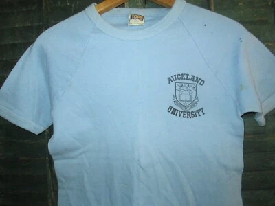 1970s Vtg 60s University of Auckland New Zealand Raglan College gym pe t shirt S - Image 1 of 4