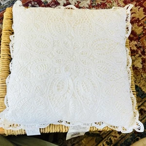 Beautiful Lacy Decorative Throw Pillow – VGC – LOVELY LACE – DELICATE DESIGN - Picture 1 of 2
