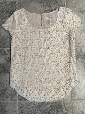 Blusa Aritzia Talula Crema Encaje Top Para Mujer Talla XS Manga Corta Forrada Floral Foto 1 de 4