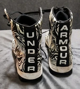 Underarmor High Top Cleets Size 8 Football Baseball Softball Athletic Sports - Picture 1 of 7