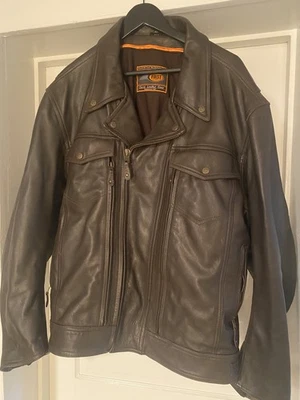 Jaqueta de motocicleta masculina First Classics tamanho 4X couro marrom  - Imagem 1 de 4