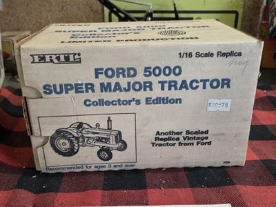 ERTL FORD 5000 SUPER MAJOR TRACTOR  BRAND NEW IN BOX COLLECTORS EDITION  - Image 1 of 4