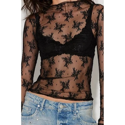 Top transparente Free People íntimamente negro floral encaje cuello falso manga larga Foto 1 de 4