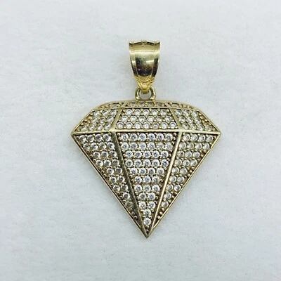 Dije colgante pavé de circonita cúbica corte redondo racimo forma diamante oro amarillo de 10 k 3 g Foto 1 de 4