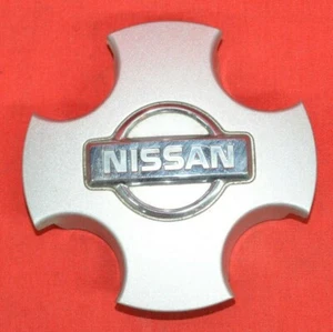 (1) 1995 1996 1997 1998 1999 2000 2001 Genuine Nissan Altima Hubcap Center Cap - Picture 1 of 9