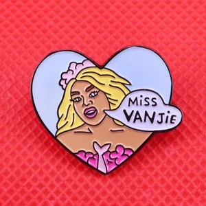 Miss Vanjie RuPaul's Drag Race LGBT Gay Pride 1.1 Anstecknadel Emaille @ US-VERKÄUFER - Bild 1 von 2