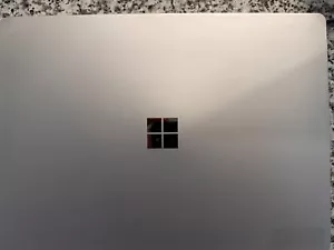 Microsoft Surface Laptop 2 13.5" (256GB i5-8350U 8GB RAM Windows 10 Pro-Plateado) - Imagen 1 de 4