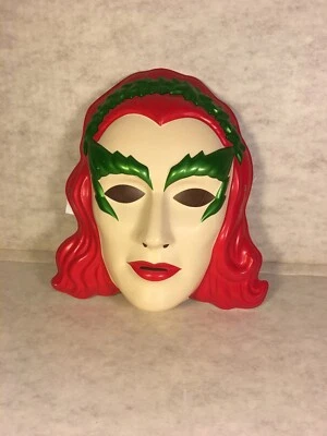 DC Comics Batman Villian Poison Ivy Plastic Mask 1997 - Image 1 of 2