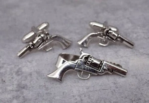 Silvertone Cufflinks and Tie Bar Pistols Vintage - Picture 1 of 7