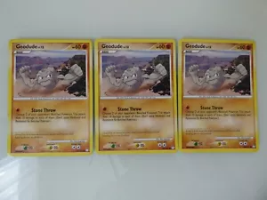 3 cartas de Pokémon Geodude 84/123 tesoros misteriosos comunes como nuevas - Imagen 1 de 2
