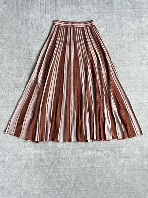 ~¡Oferta final! NUEVO CON ETIQUETAS 52% de descuento - Falda a rayas de lúrex de luminosidad 100% auténtica US$495 Foto 1 de 4