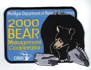 2000 MICHIGAN DNR SUCCESSFUL BEAR HUNTER PATCH -DEER-TURKEY-ELK-MOOSE-FISHING - Picture 1 of 1