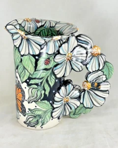 Diane and Don - 5¼ " Small Pitcher with Daisies, Ladybugs & Butterfly - Amazing! - Picture 1 of 12