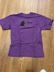T-shirt vintage Y2K Stussy Stray Rats "Ratz" viola taglia M media nuova senza etichette rara - Foto 1 di 2