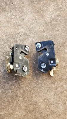 92-95 Honda Civic хэтчбек оригинальный б/у задняя нижняя задняя дверь защелка левый правый замок - Изображение 1 из 4