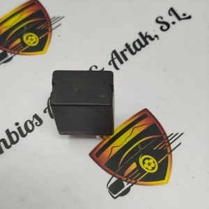 Relé / Relais / Rele / Relay / Chrysler Voyager 04608650 68832C 0450A - Picture 1 of 3