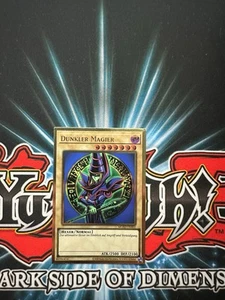 Yu-Gi-Oh Dark Magician MGED-EN002 1st Edition Premium Gold Rare Card(French) - Picture 1 of 1