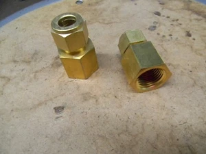 Swagelok Brass Connector Fitting 1/2" tube x 1/2" Female NPT B-810-7-8 Lot of 2 - Picture 1 of 2