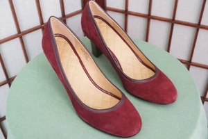 Lands End Womens Cranberry Red Suede Leather Pump 2 1/2 inch heel, Size 8B - Picture 1 of 9