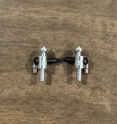 Kyosho Mini Z Aluminum Steering Block 2.5° Camber for MR-04 MZW710-25 - Image 1 of 3