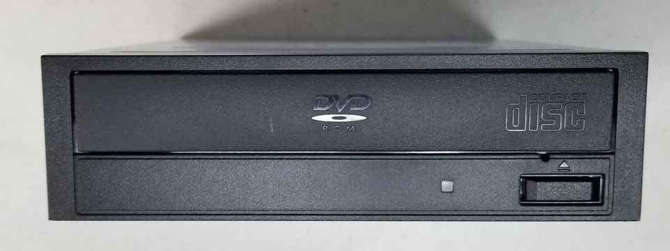 Sony Optiarc Negro IDE 5.25 Pulgadas 18X DVD-ROM/48X CD-ROM Modelo DDU1678A - OEM Foto 1 de 3