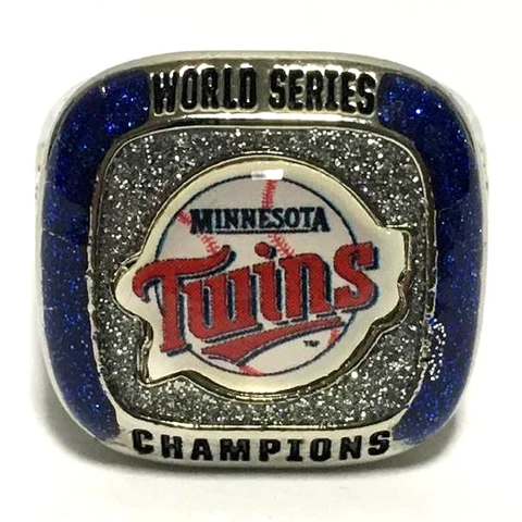 Coors Light MLB Minnesota Twins World Series Champions Ring Cover
