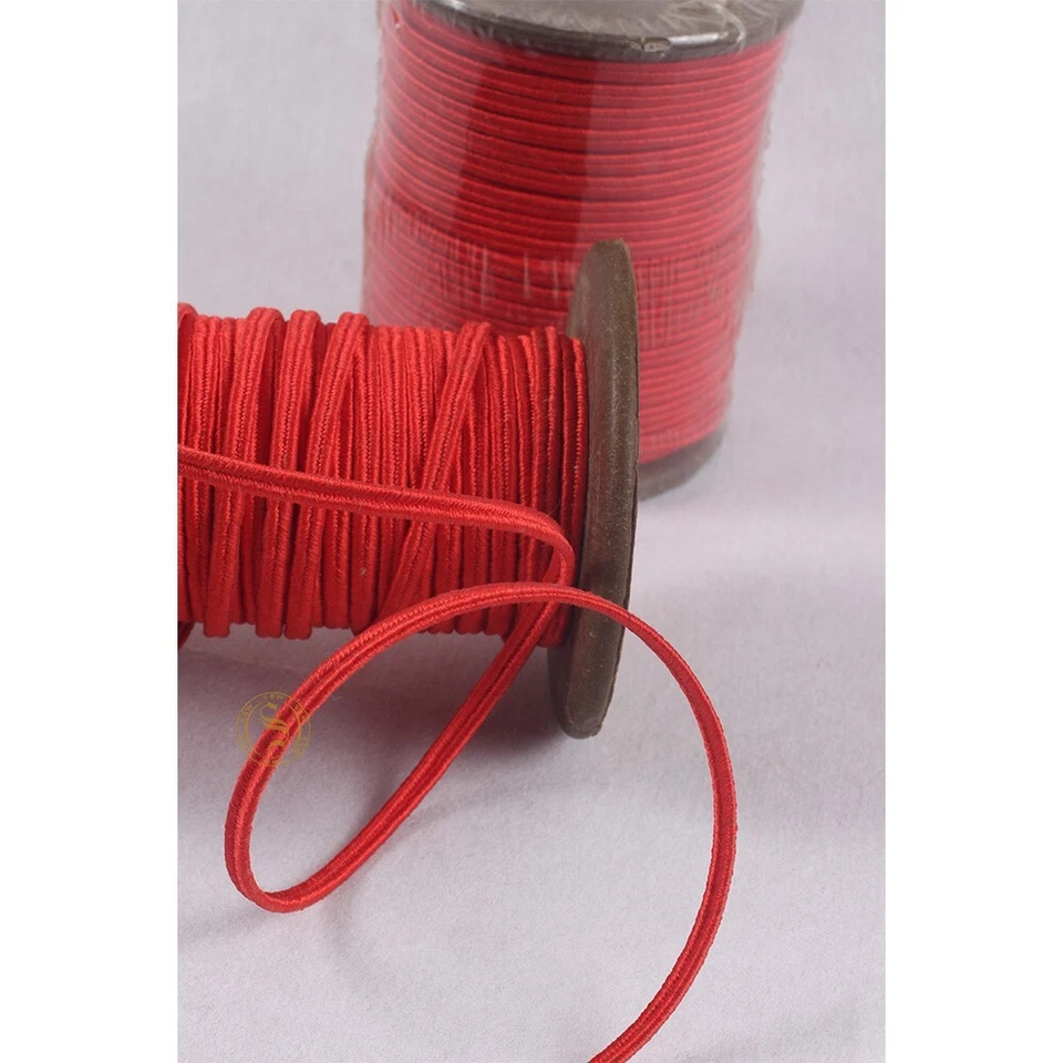 Paquete de 100 metros trenza roja Rusia de 4 mm (cordón soutache) para disfraces militares Foto 1 de 4