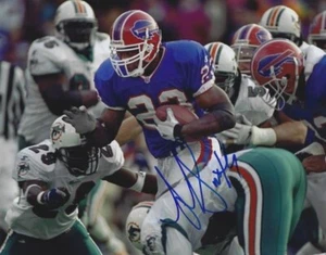 Signed 8x10  ANTOWAIN SMITH  Buffalo Bills Autographed photo w/COA - Picture 1 of 1