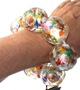 Sobral Wildflowers Flor do Campo Azalea White Core Large Beads Stretch Bracelet - Picture 1 of 6