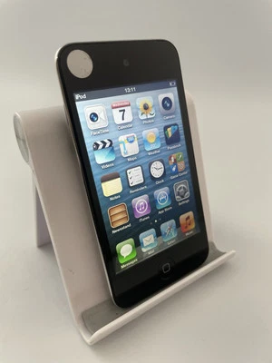 Apple iPod Touch 4th Generation A1367 3.5" Silver Wi-Fi 32GB MP3 Player - Image 1 of 4