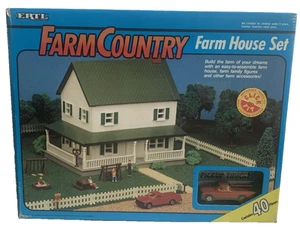 ERTL..Farm Country..Farm House Set..# 4237 - Picture 1 of 6
