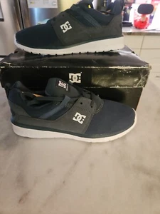 NUEVO Descatalogado DC Heathrow Para hombres 7 Skate/Zapato Informal Zapatilla Verde Oscuro - Imagen 1 de 5