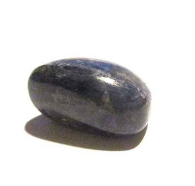 Trommelstein ~~ Taschenstein ~~ Handschmeichler  ~~ Saphir ~~ Heilstein Nr.3 *** - Bild 1 von 4