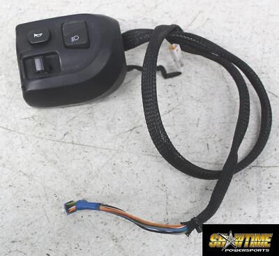 INDIO JEFE CABALLO OSCURO 13-18 CLIP IZQUIERDO EN MANGO BOCINA SEÑALES INTERRUPTOR INTERRUPTORES Foto 1 de 4