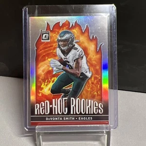 2021 Panini Donruss Optic DeVonta Smith Red Hot Rookies Holo Prizm RC #RHR-3 - Picture 1 of 2
