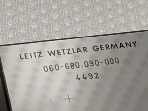 Leitz Wetzlar Quartz Chrome Pinhole Calibration Reticle Plate 060-680-090-000 - Picture 1 of 8