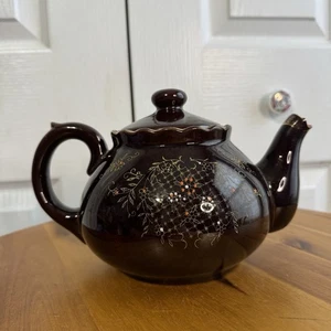 Tetera marrón floral pintada a mano Moriage vintage hecha en Japón casa de campo años 40  - Imagen 1 de 9
