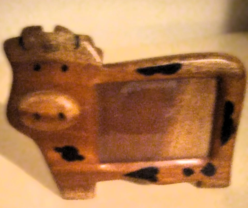 Portafotos de vaca de madera, hecho a mano Foto 1 de 1